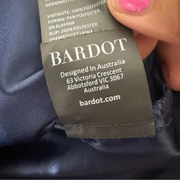 Bardot Navy Lace cocktail Dress - Picture 8 of 9